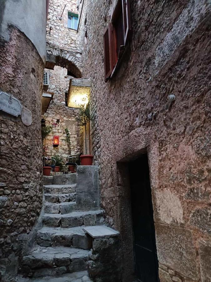 A Casa Di Carla Apartment Sonnino Екстериор снимка