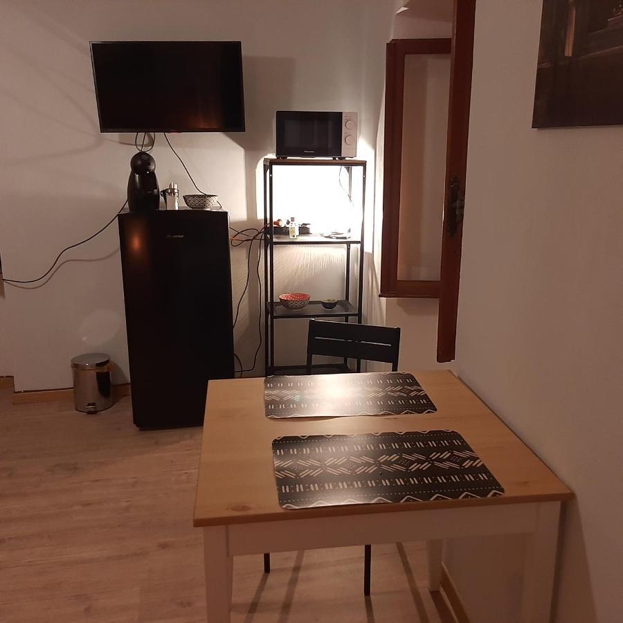 A Casa Di Carla Apartment Sonnino Екстериор снимка