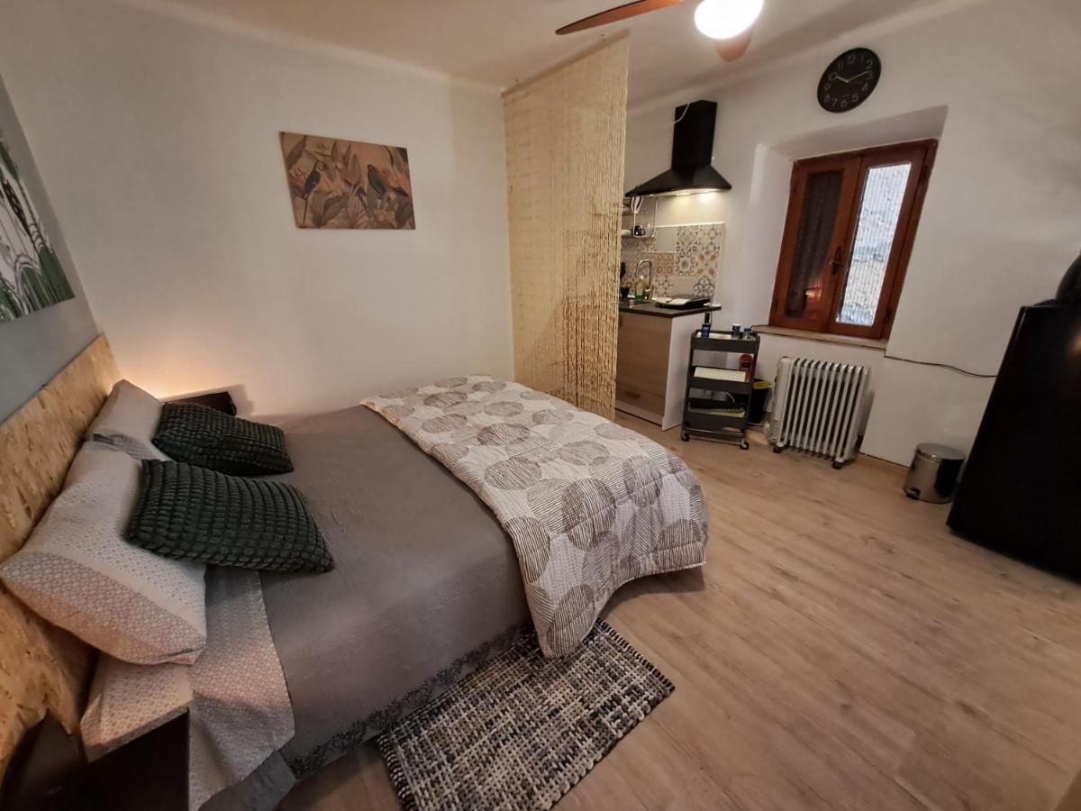 A Casa Di Carla Apartment Sonnino Екстериор снимка